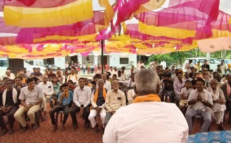 तिवारीपुर में नई सड़क निर्माण का शिलान्यास, ग्रामीणों को मिलेगा लाभ