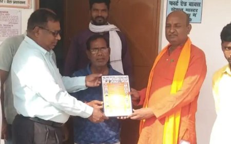 रेलवे स्टेशन पर रेलमेध यज्ञ के तहत जल सेवा व दंत चिकित्सा शिविर आयोजित