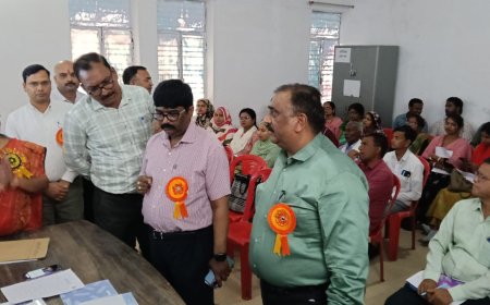 सिरौलीगौसपुर  के राजकीय इण्टर कॉलेज में जनगणना प्रगणकों के प्रशिक्षण का उपजिलाधिकारी अनिल कुमार सरोज तहसीलदार बालेन्दु भूषण वर्मा, खंण्ड शिक्षा अधिकारी रमेश चन्द्रा ने संयुक्त रूप से उदघाटन किया