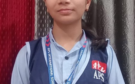 ए पी एस इंटरनेशनल स्कूल उझानी की छात्रा स्वस्ति जैन ने 10th की सी वी एस ई बोर्ड परीक्षा में 94 परसेंट अंक पाकर विद्यालय का  नाम किया रोशन