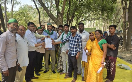 गन्ना संस्थान परिसर में किसानों का धरना, 8 सूत्रीय मांग पत्र सौंपा