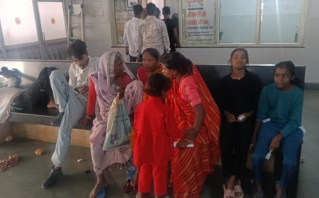 संयुक्त चिकित्सालय सिरौलीगौसपुर में मरीजों की उमडी भीड़ 724 मरीजों के स्वास्थ्य का परीक्षण कर दवायें दी गई