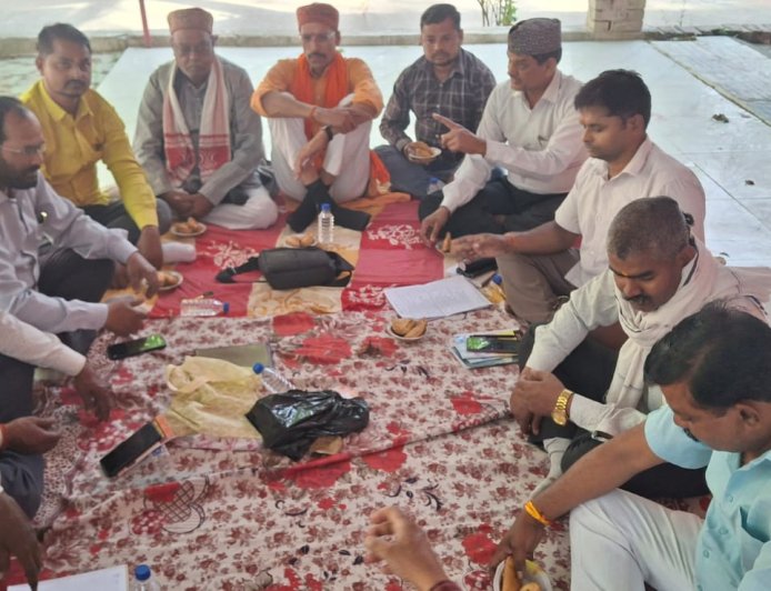 संघ कार्य विस्तार को लेकर कैलाशपुरी आश्रम में बैठक संपन्न