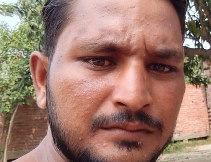 अज्ञात वाहन की टक्कर से गई युवक की जान