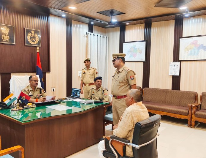 पुलिस अधीक्षक ने पुलिस कार्यालय में की जनसुनवाई, शिकायतों के त्वरित निस्तारण हेतु सम्बन्धित को दिए निर्देश