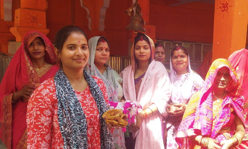 रनिया में आस्था और परंपरा का संगम, आशा दूज पर महिलाओं ने की मां कांखिया देवी में पूजा