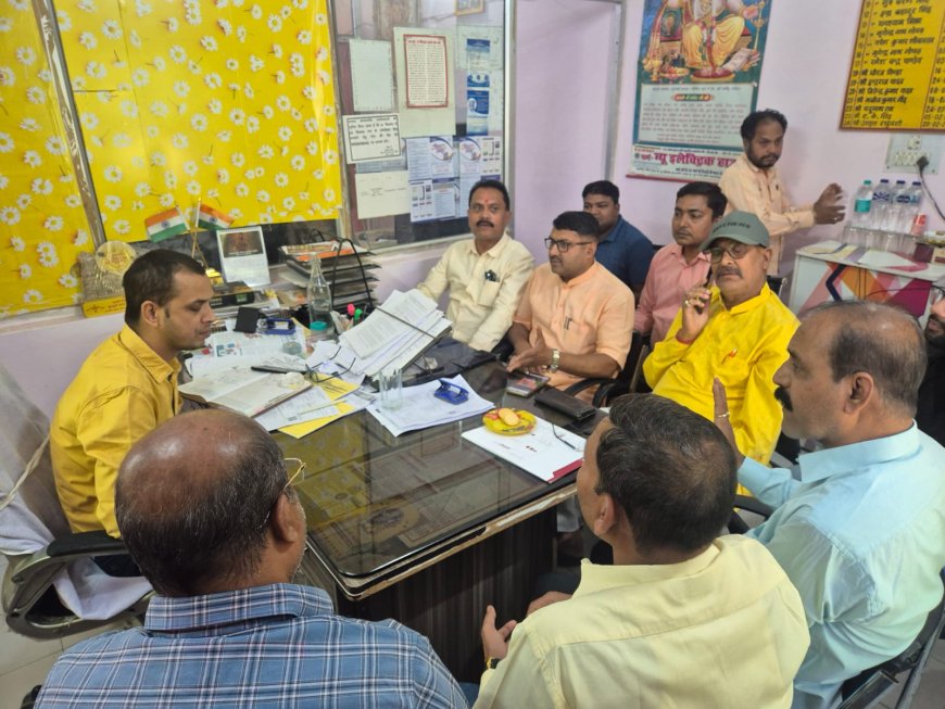 गोरखपुर में स्मार्ट मीटर बना सिरदर्द, पार्षदों ने बिजली विभाग को घेरा