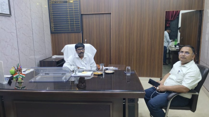 उपजिलाधिकारी अनिल कुमार सरोज ने जनता दर्शन में फरियादियों की समस्यायों को सुनकर निस्तारण कराया