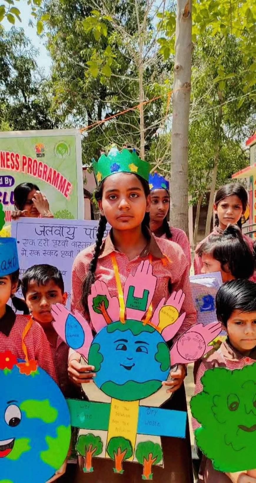 पृथ्वी की रक्षा हेतु बेहतर भविष्य की शुरुआत करनी चाहिए।   रचना यादव