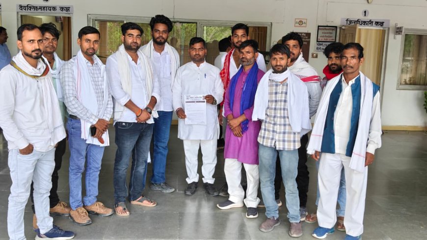 सम्राट अशोक सेना सोनभद्र द्वारा एकदिवसीय धरना व ज्ञापन कार्यक्रम सम्पन्न