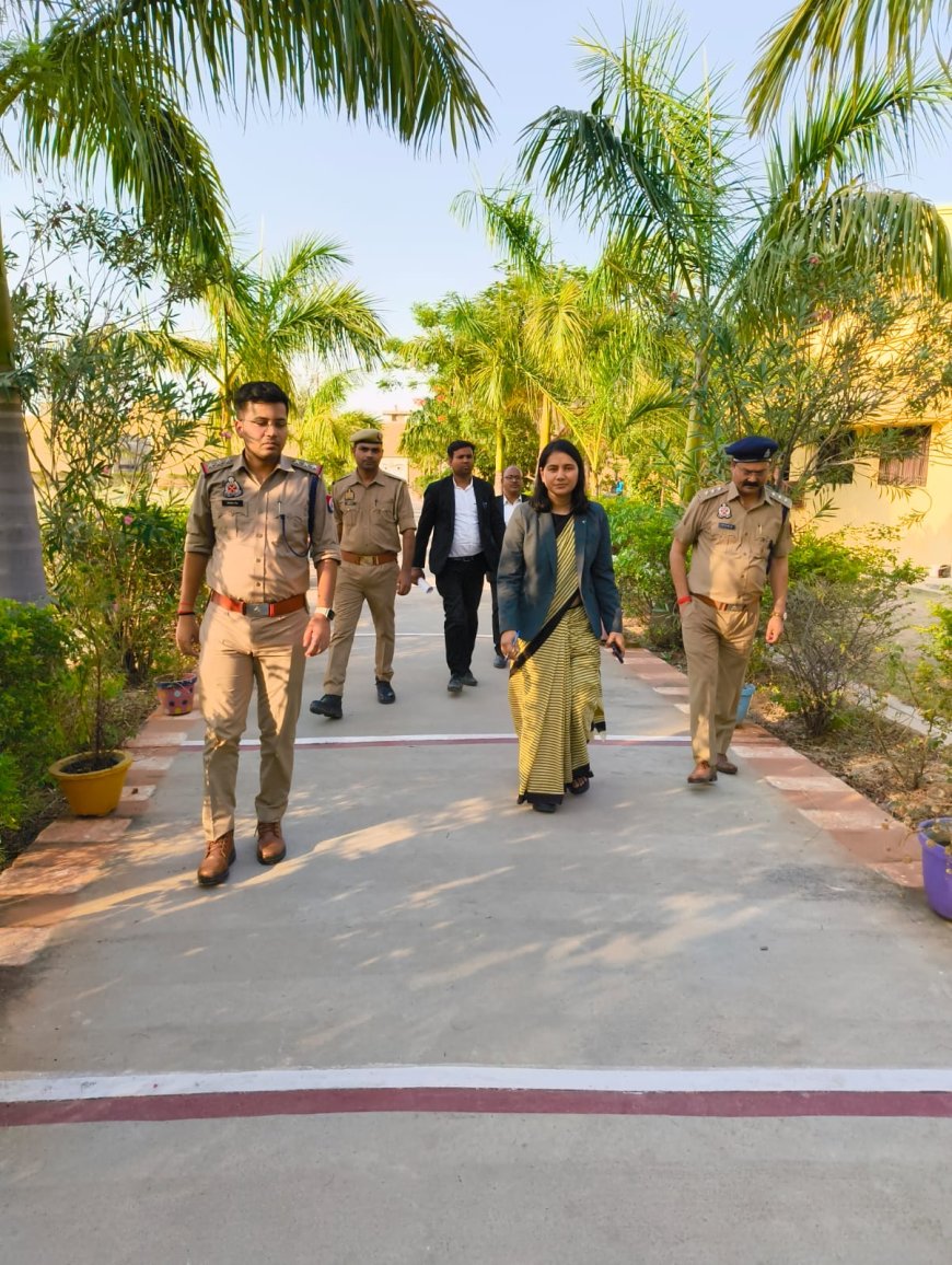 जिलाकारागार चित्रकूट में इला चौधरी, सचिव जिला विधिक सेवा प्राधिकरण चित्रकूट द्वारा औचक निरीक्षण एवं विधिक साक्षरता शिविर का आयोजन किया गया।