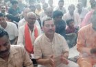 विश्व हिन्दू परिषद तथा बजरंग दल द्वारा संयुक्त रूप से हुए हनुमान चालीसा पाठ का शुभारंभ डॉ वीरेश कुमार सिंह ने किया -