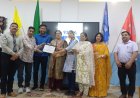 ए पी एस इंटरनेशनल स्कूल के टॉप मेधावियों को मैनेजमेंट ने किया सम्मानित