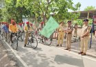 पुलिस अधीक्षक द्वारा ग्राम चौकीदारों को साइकिलें वितरित