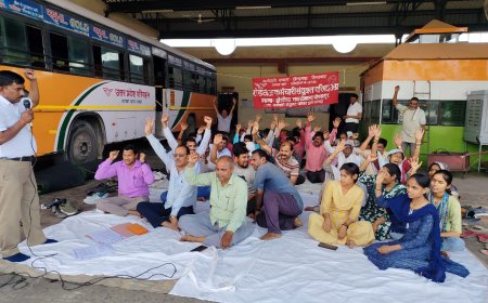 राप्तीनगर कार्यशाला में रोडवेज कर्मचारियों का धरना, मांगों को लेकर जताया आक्रोश