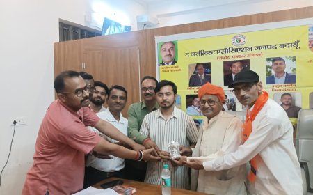 बाग़ बुलबुल, राग़ कोयल चाहिए,चाह हर दिल, राह मंज़िल चाहिए। बाग़बां कोई रखो, रख लो जनाब, शाख़ पर महफूज़,हर ग़ुल चाहिए-अभाषित नरेंद्र