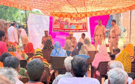 मदारपुर पटटी मजरे मीरापुर में पुलिस चौपाल प्रभारी निरीक्षक राम अवतार राम की अध्यक्षता में हुई