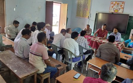 परसा कम्पोजिट विद्यालय में संकुल  स्तरीय बैठक का आयोजन किया गया
