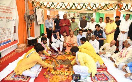 गोरखपुर में बनेगा विश्व स्तरीय स्पोर्ट्स कॉम्प्लेक्स, सीएम योगी ने इंटरनेशनल क्रिकेट स्टेडियम का किया शिलान्यास