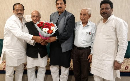 हफीज भारती बने बाराबंकी सिटीजन फोरम के चेयरमैन उ.प्र. सिटीजन फोरम के संरक्षक अमीर हैदर और अध्यक्ष अरशद आजमी ने सौंपी जिम्मेदारी