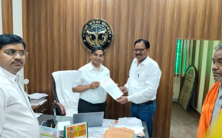 सामूहिक इस्तीफे की चेतावनी के साथ सहकारी कर्मचारियों ने प्रशासन को सौंपा ज्ञापन