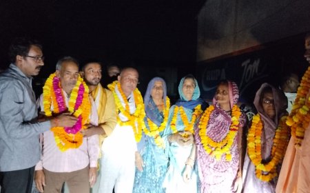 चारधाम यात्रा पर रवाना हुए श्रद्धालु, गल्ला मंडी परिसर में दी गई भावभीनी विदाई