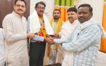 पत्रकारिता दिवस पर वरिष्ठ पत्रकार शंकर प्रसाद यादव सम्मानित