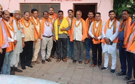 पत्रकारिता दिवस पर किया गया पत्रकारों का सम्मान
