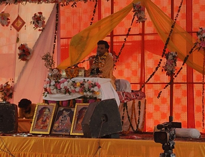 ग्राम कुम्हा में शिव मंदिर पुनर्निर्माण के बाद भागवत कथा का भव्य आयोजन, 16 मई को विशाल भंडारा