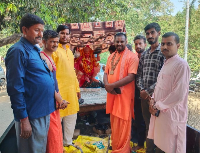 मूर्ति खंडित होने के बाद हनुमान मंदिर में नई प्रतिमा की प्राण प्रतिष्ठा