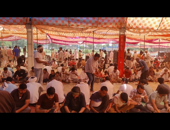 ग्राम कुम्हा में शिवलेश्वर महादेव मंदिर के पुनर्निर्माण उपरांत प्राण प्रतिष्ठा और विशाल भंडारे में उमड़ा श्रद्धा का सैलाब