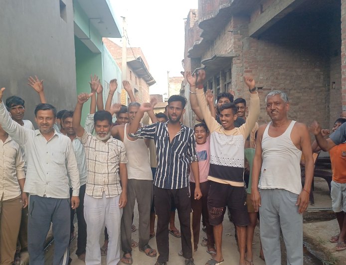 बिजली विभाग के खिलाफ बमेड़ के किसानों का फूटा गुस्सा ,बिजली कटौती से सूख रही फसले