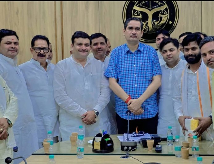 जनसमस्याओं और आरटीओ विभाग में भ्रष्टाचार को लेकर भाजपाइयों ने डीएम से की मुलाकात