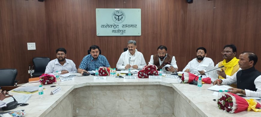 जिला विद्युत समिति की बैठक सम्पन्न, विद्युत व्यवस्था सुदृढ़ करने पर हुआ मंथन