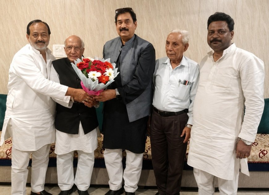 हफीज भारती बने बाराबंकी सिटीजन फोरम के चेयरमैन उ.प्र. सिटीजन फोरम के संरक्षक अमीर हैदर और अध्यक्ष अरशद आजमी ने सौंपी जिम्मेदारी