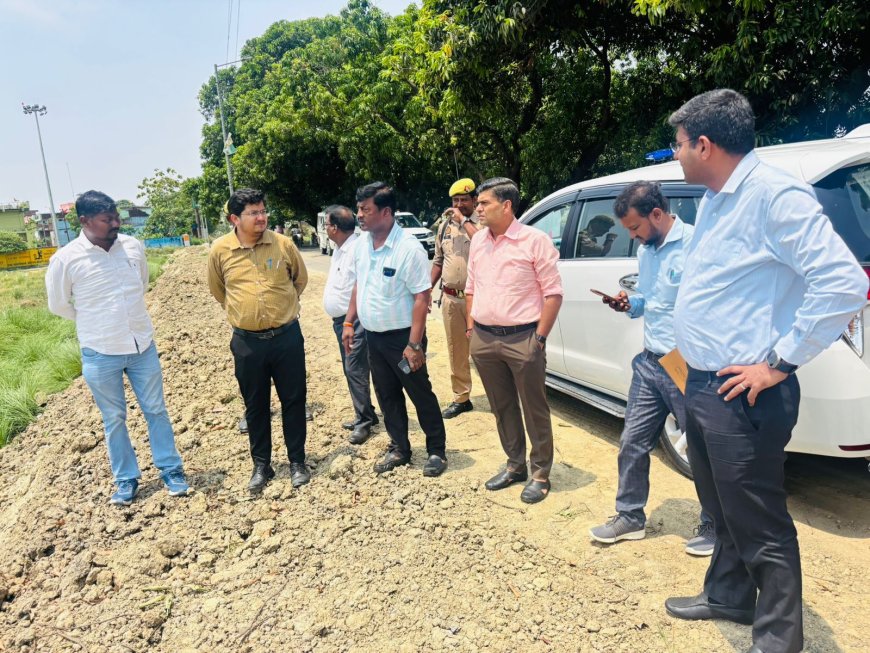 गोरखपुर में दो रेल उपरिगामी सेतुओं के निर्माण कार्य का निरीक्षण, अधिकारियों ने दिए सुरक्षा निर्देश