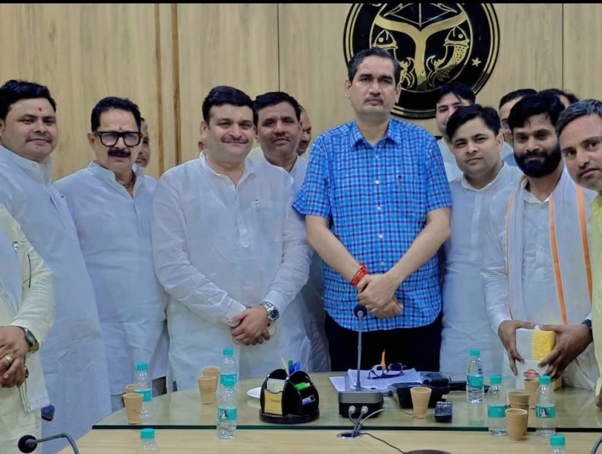 जनसमस्याओं और आरटीओ विभाग में भ्रष्टाचार को लेकर भाजपाइयों ने डीएम से की मुलाकात