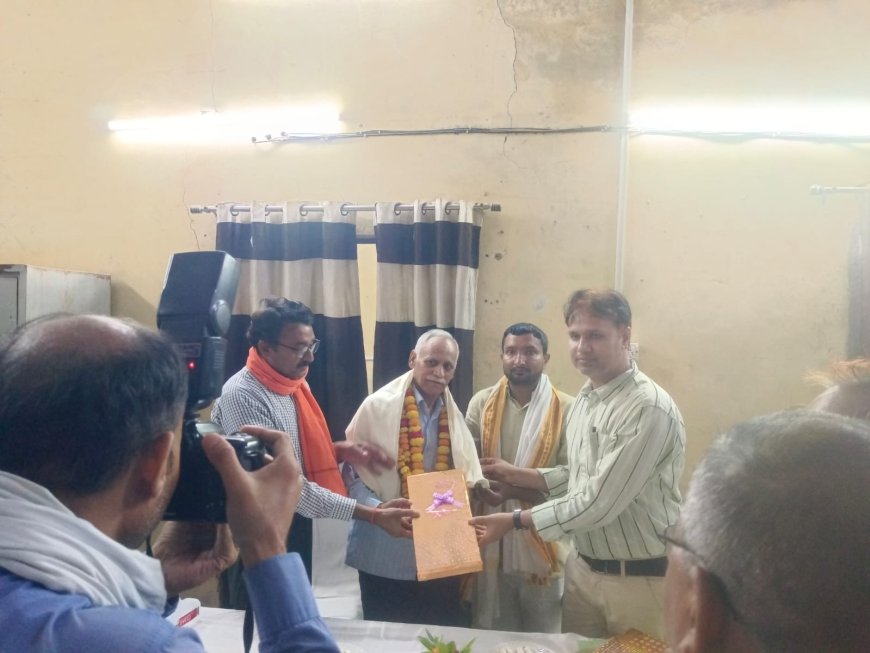 सहायक निर्वाचन अधिकारी हीरालाल पाल को दी गई भावभीनी विदाई
