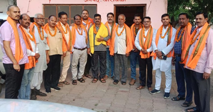 पत्रकारिता दिवस पर किया गया पत्रकारों का सम्मान