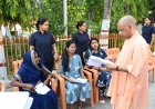 गोरखपुर जनता दर्शन में सीएम योगी ने सुनीं 200 लोगों की समस्याएं, अधिकारियों को दिए सख्त निर्देश