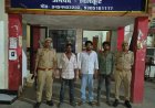 थाना कोतवाली कर्वी अन्तर्गत मंदाकिनी पुल के पास चाकू मारकर हत्या करने वाले 03 आरोपी अभियुक्त गिरफ्तार