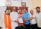 उपमुख्यमंत्री बृजेश पाठक को सौंपा गया टेट अनिवार्यता समाप्त करने संबंधी ज्ञापन