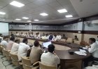 गोरखपुर विकास परियोजनाओं की समीक्षा: डीएम दीपक मीणा ने दिए समयबद्ध कार्य के निर्देश