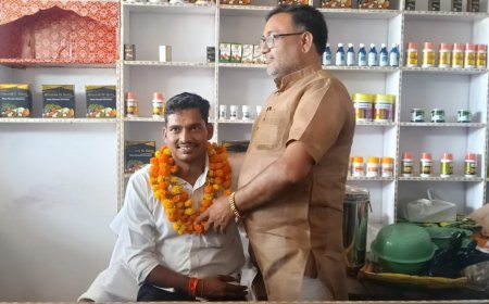 महादेवा में बीज भंडार का उदघाटन, किसानों में खुशी की लहर