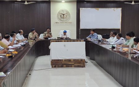टी.जी.टी. (TGT) परीक्षा-2026 को शुचितापूर्ण एवं शांतिपूर्ण ढंग से संपन्न कराने हेतु जिला प्रेक्षक की अध्यक्षता में समीक्षा बैठक संपन्न