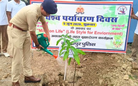 विश्व पर्यावरण दिवस पर गोरखपुर पुलिस लाइन में वृक्षारोपण, पर्यावरण संरक्षण का लिया संकल्प
