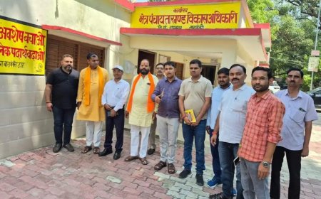 स्वास्थ्य शिविर सहित अन्य स्टालों का किया गया निरीक्षण