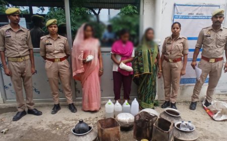 चिलुआताल में अवैध कच्ची शराब का भंडाफोड़, 20 लीटर शराब के साथ तीन महिलाएं गिरफ्तार