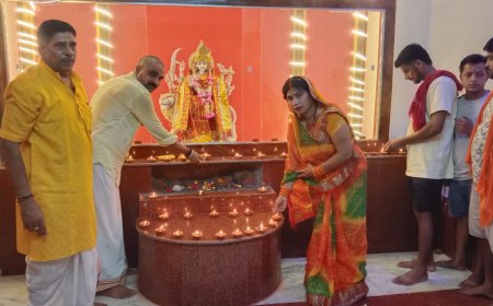 प्राण प्रतिष्ठा महोत्सव में दीपोत्सव एवं भजन संध्या का भव्य आयोजन, भक्ति में सराबोर हुए श्रद्धालु