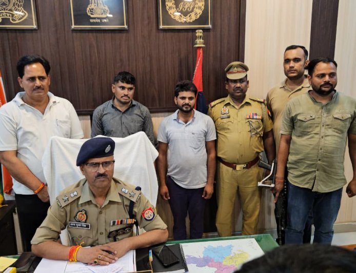 प्रशिक्षित स्नातक परीक्षा (टी.जी.टी.) में सेंधमारी की कोशिश करने वाले 02 अभियुक्त गिरफ्तार